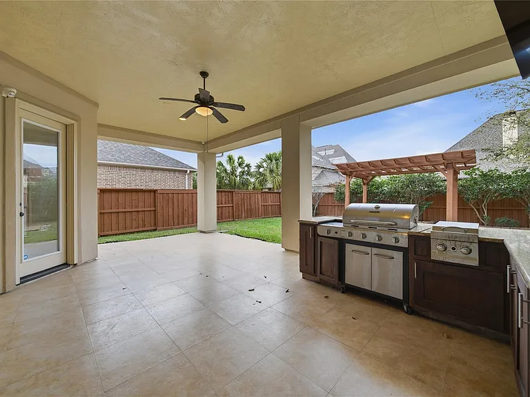 17614 Melmore Dr — Photo 26