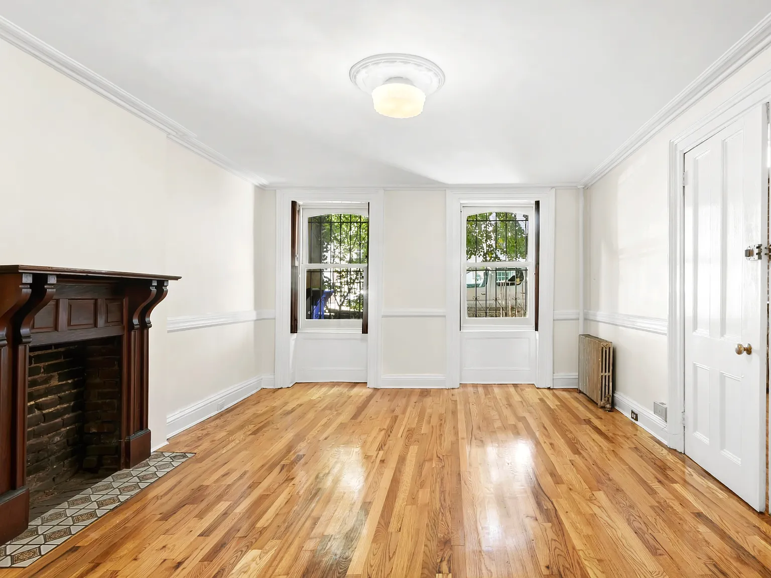 447 Waverly Avenue — Photo 1