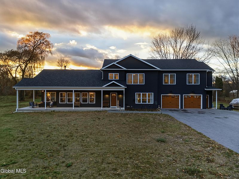2nd image of 1633 W River Road
