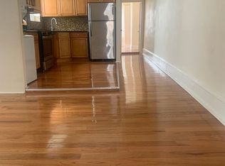 120 S 43rd St #2, Philadelphia, PA 19104