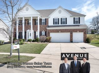 866 Bellerive Manor Dr, Saint Louis, MO