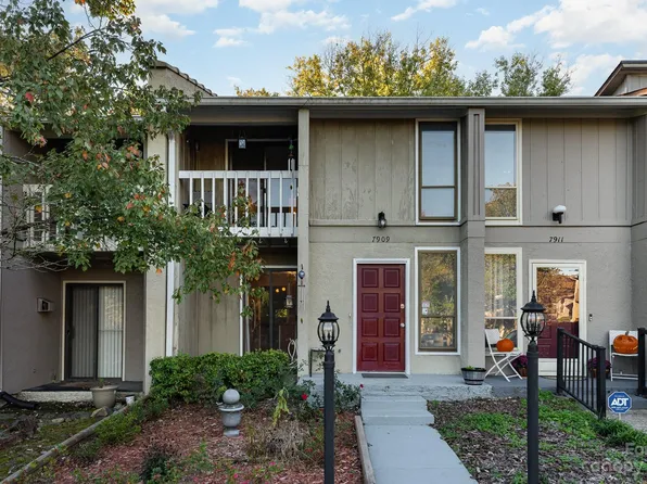 7909 Charter Oak Ln, Charlotte, NC 28226