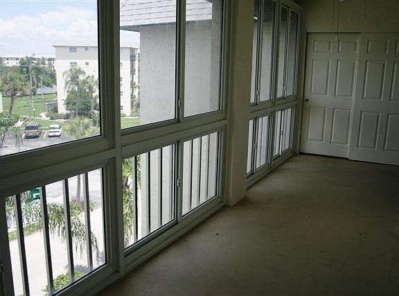 3rd image of 4189 Heron Way #E406