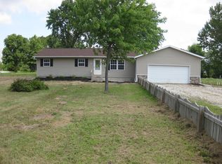 9691 E Ball Rd, Centralia, MO 65240