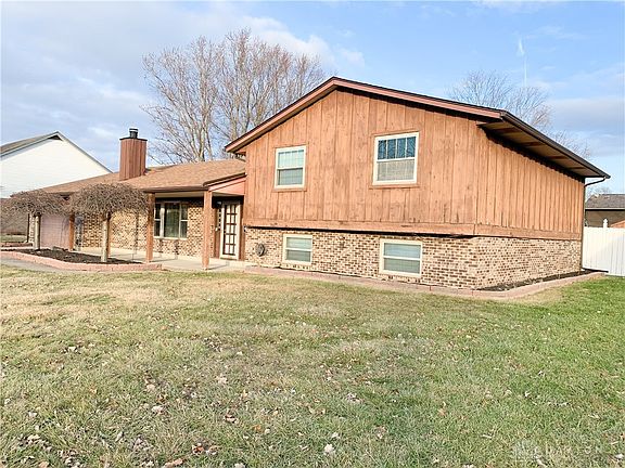 4th image of 258 Scott Dr