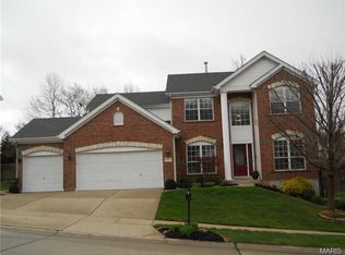 941 Green Arbor Dr, Fenton, MO