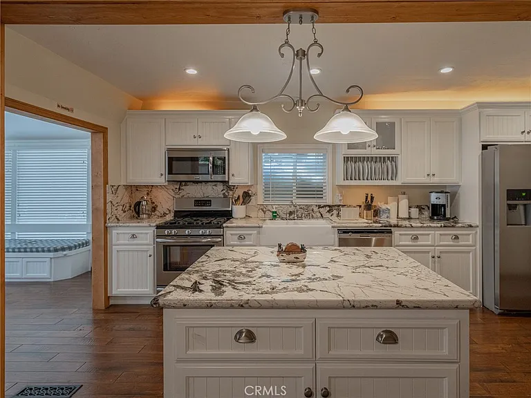 233 Corona Cir — Photo 18