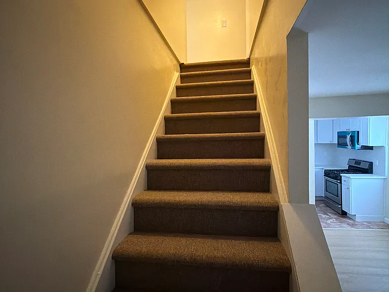 357 Wayne St #1B — Photo 7