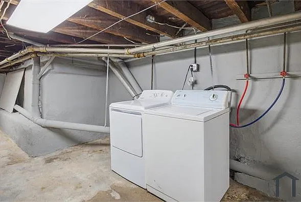 3060 Martha St — Photo 26
