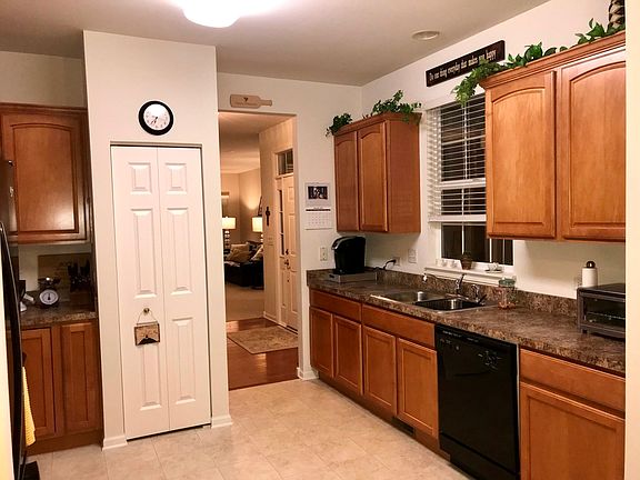 5th image of 1457 Reserve Ln