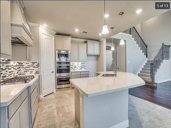 3rd image of 413 Cavanal Hill Dr