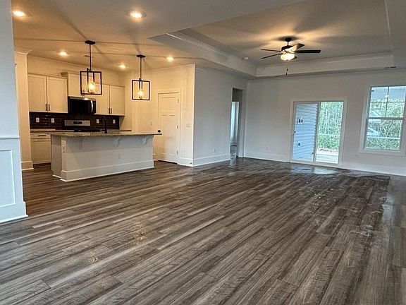 3rd image of 1216 Mill Banks Dr. lot 47 Wisteria II