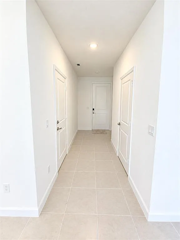 3 bed, 2.5 bath, 1632 sqft, $2,550 — Photo 4