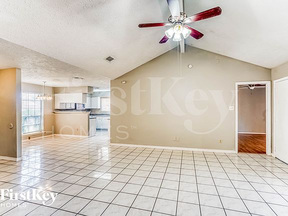 3rd image of 4227 Autumn Meadow Dr