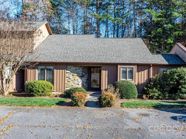 1623 12th St NE, Hickory, NC 28601