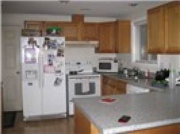 5th image of 1140 Silverleaf Ct E