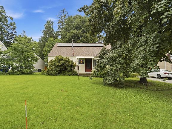 3rd image of 149 Old Farm Rd