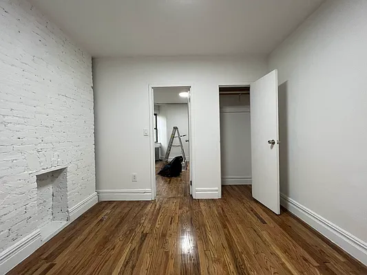 Rented by Bond New York | media 24