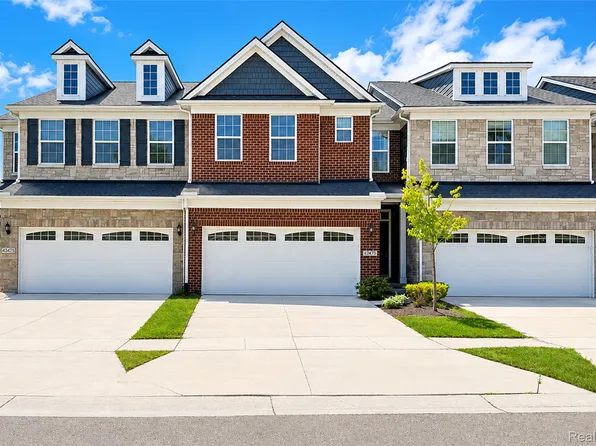 43479 Prospect Ln, Novi, MI 48375