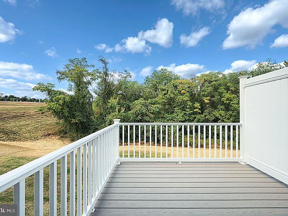 3rd image of 113 Easton Dr Lot 23