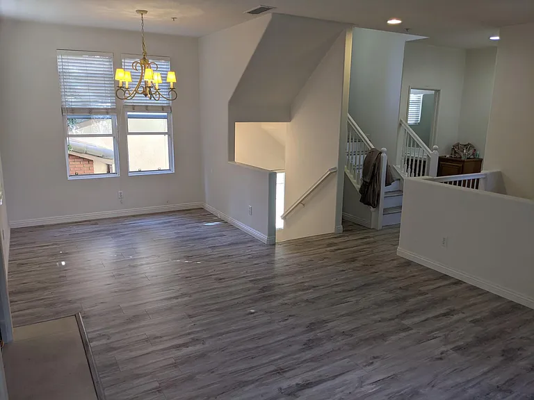 Living / dining area