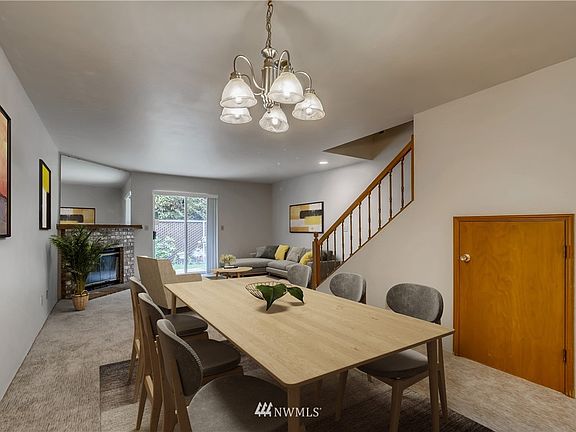 Host Superbowl or an intimate dinner?  Yes please!