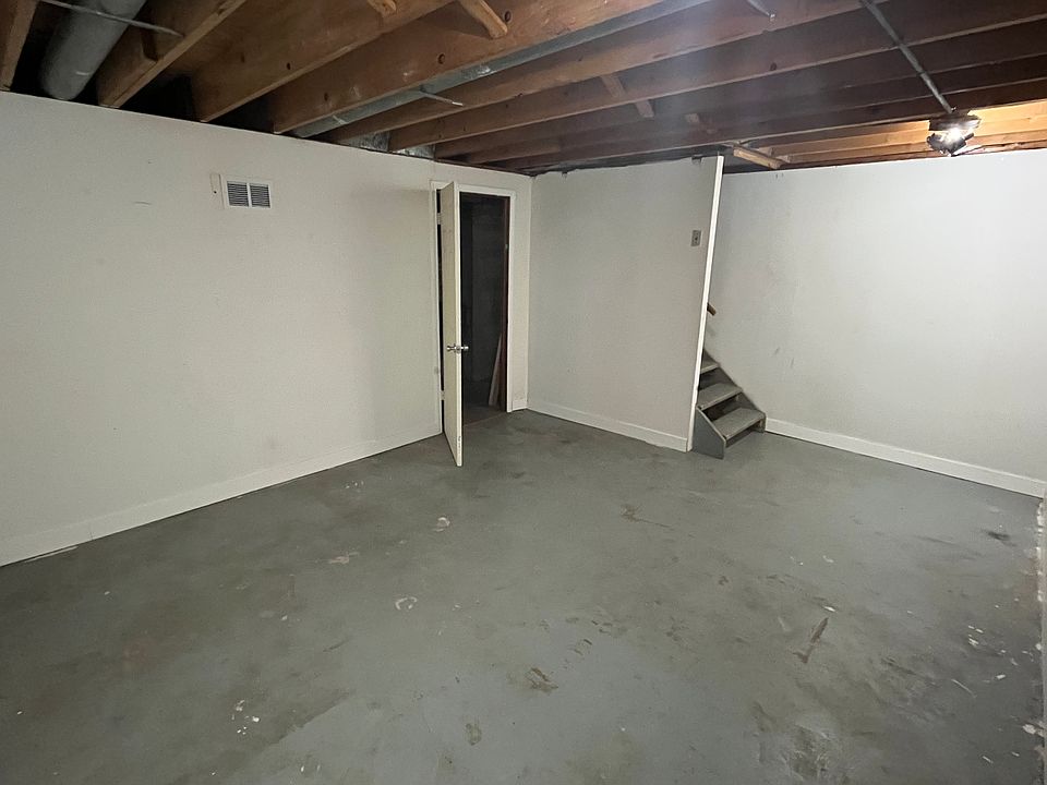 1st image of 2336 W 54th St