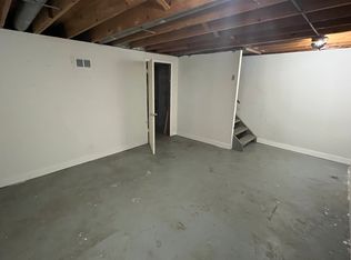 2336 W 54th St, Davenport, IA 52806
