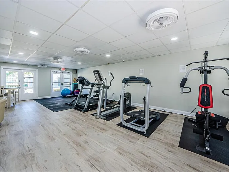 2700 Bayshore Blvd #2205 — Photo 30