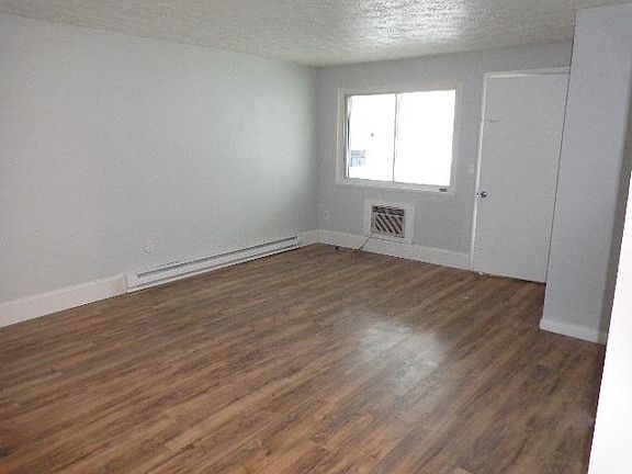 4th image of 1111 N Elm St APT C