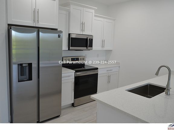 3rd image of 4425 SW Santa Barbara Pl #202