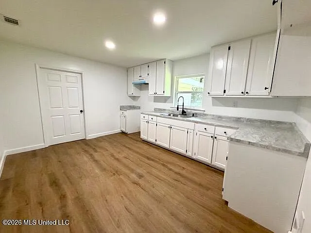 4513 Pine St — Photo 9