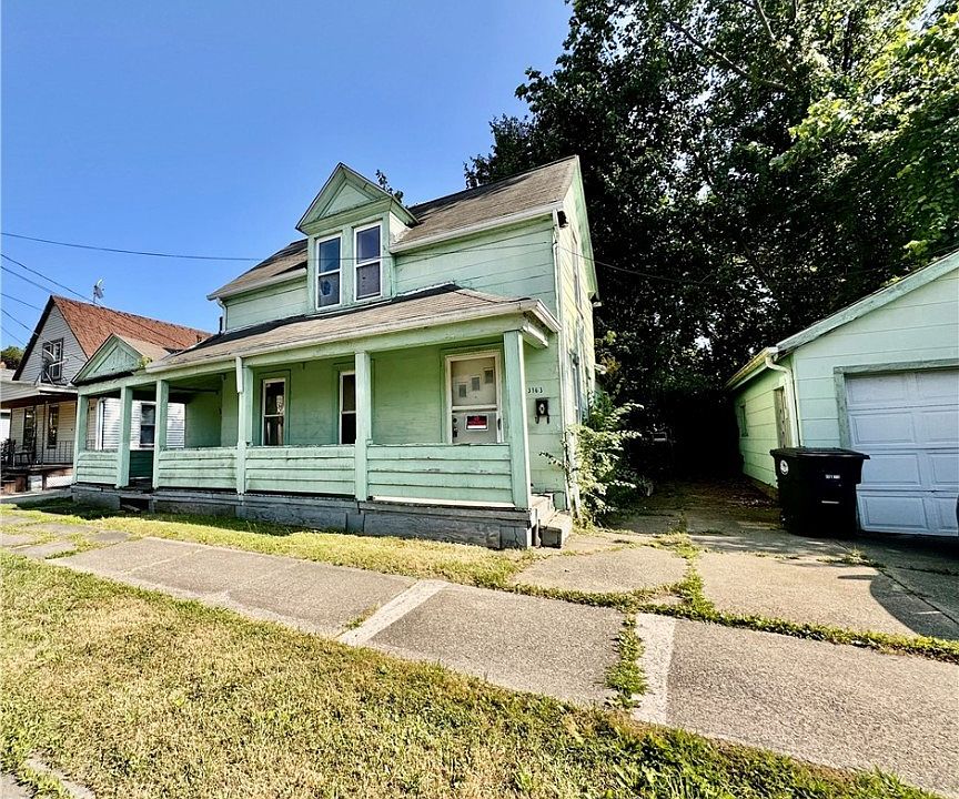 2nd image of 3163 W 73rd St