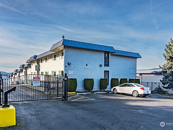 3rd image of 23015 Marine View Drive S #B213
