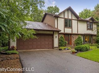 7300 W 114th St, Bloomington, MN 55438