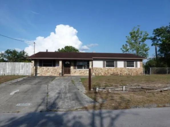 10001 N Hartts Dr, Tampa, FL 33617