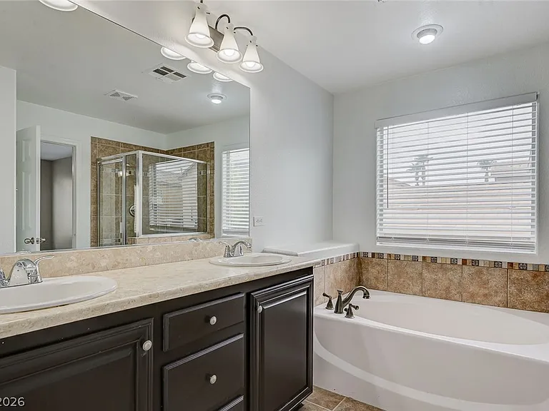 964 Wagner Valley St — Photo 45