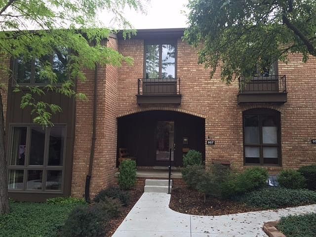 1st image of 957 Greenhills Dr