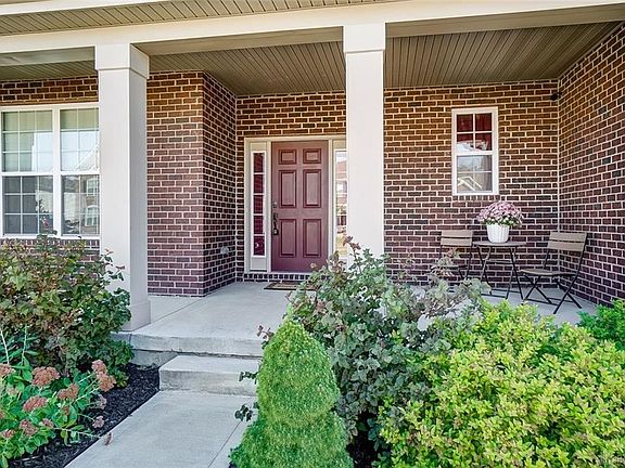 3rd image of 3047 Burr Oak Dr