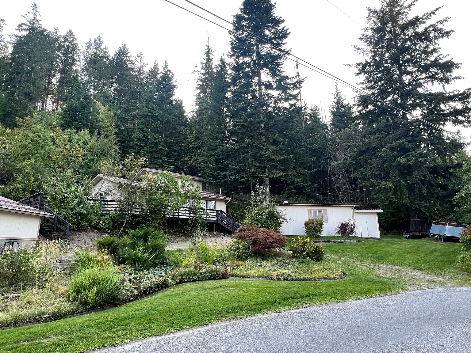 665 S Millview Ln — Photo 2