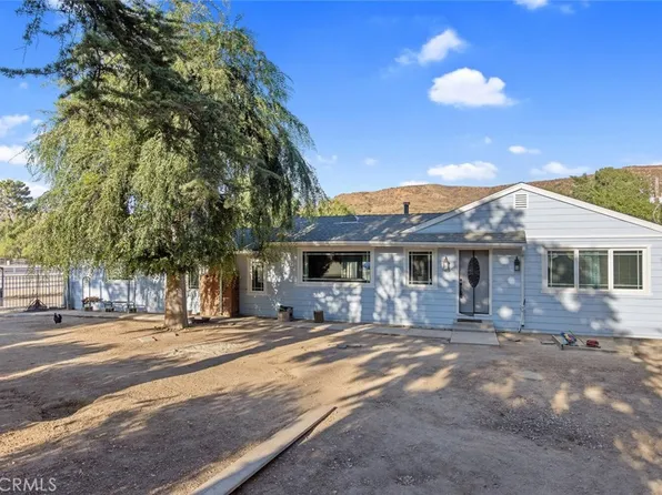 30072 Bouquet Canyon Rd, Saugus, CA 91390