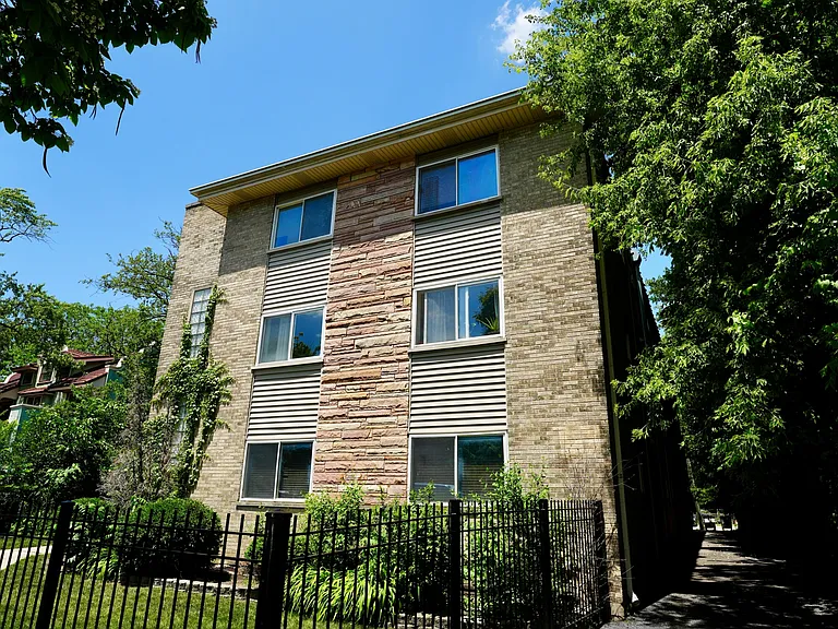 1404 W Estes Ave #2A — Photo 18