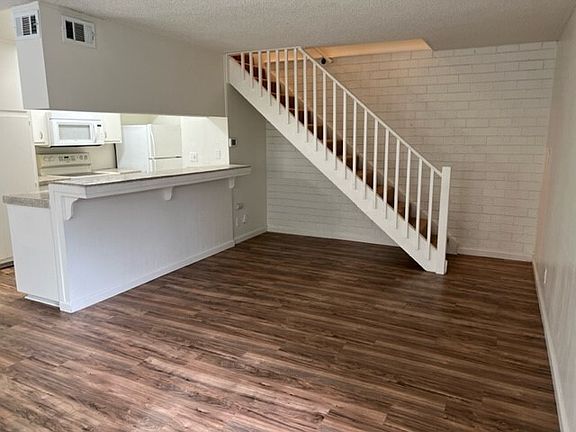 2nd image of 5140 Rhode Island Dr APT 3