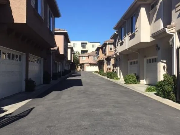 17733A Halsted St #A, Northridge, CA 91325