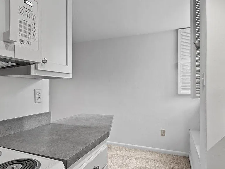 6352 Aurelia St #521 — Photo 5