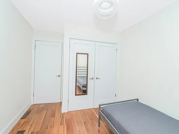 934 Jefferson Avenue image 15 of 36