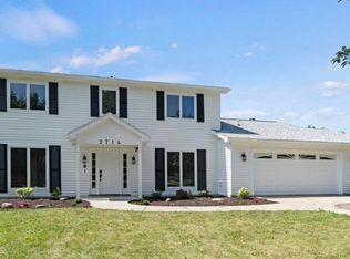 2714 Covington Woods Blvd, Fort Wayne, IN 46804