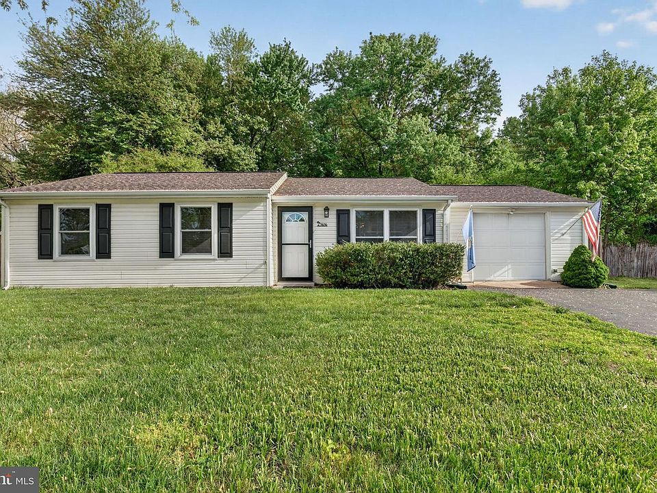 1st image of 9696 Meadowview Dr