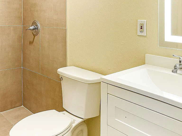 6321 N Barcelona Ct #904 — Photo 11