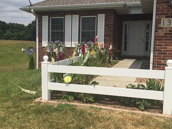 2nd image of 138 Winterfield Cir